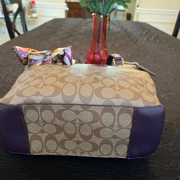 COACH LEATHER CITY  TOTE BAG IN EUC! - Picture 5 of 13